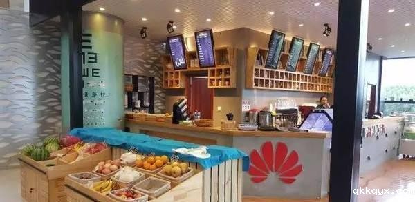 华为员工晒出食堂的饭菜,网友看到后不愧是世界500强,我们想去吃一餐哦